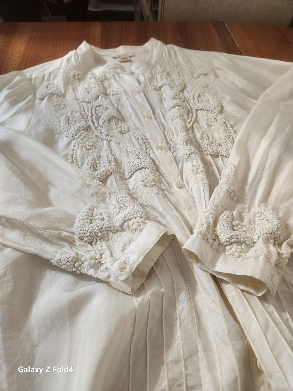 Sundance Ivory Beaded Pintuck Button-Down Blouse Sz12 - Picture 15 of 15